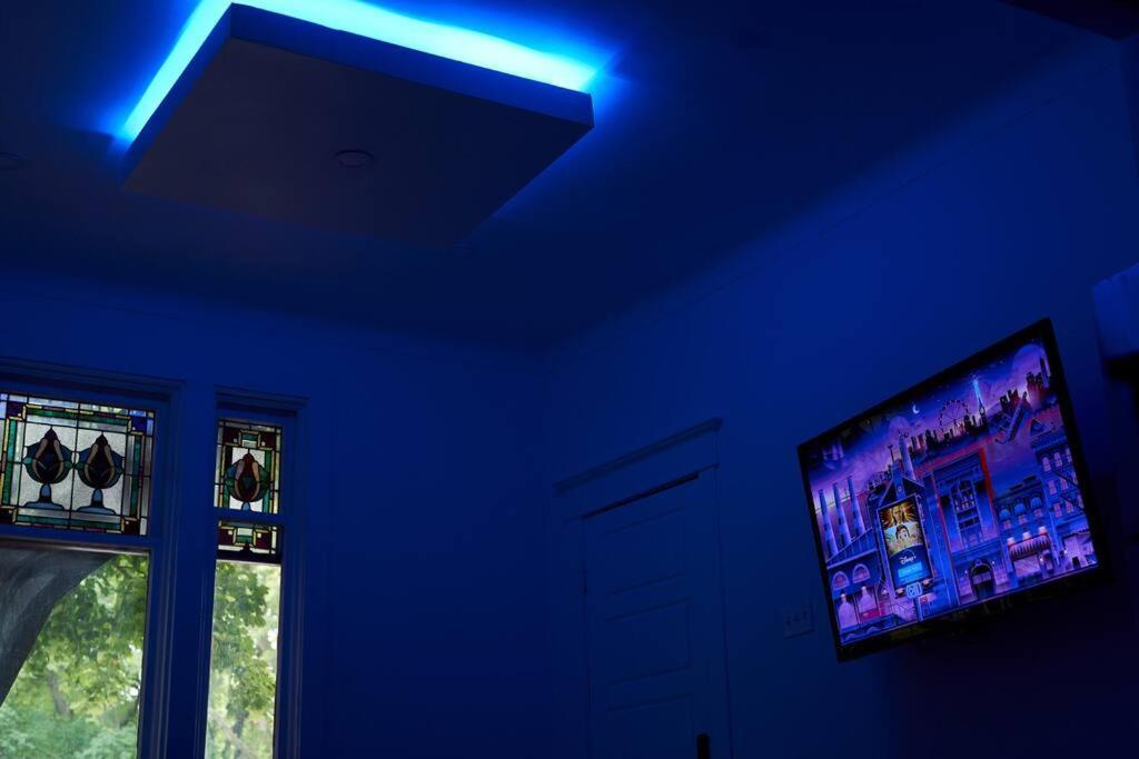 Апартаменты Blue Lounge ☆ Lafontaine Park ☆ Tv Cable Монреаль Экстерьер фото